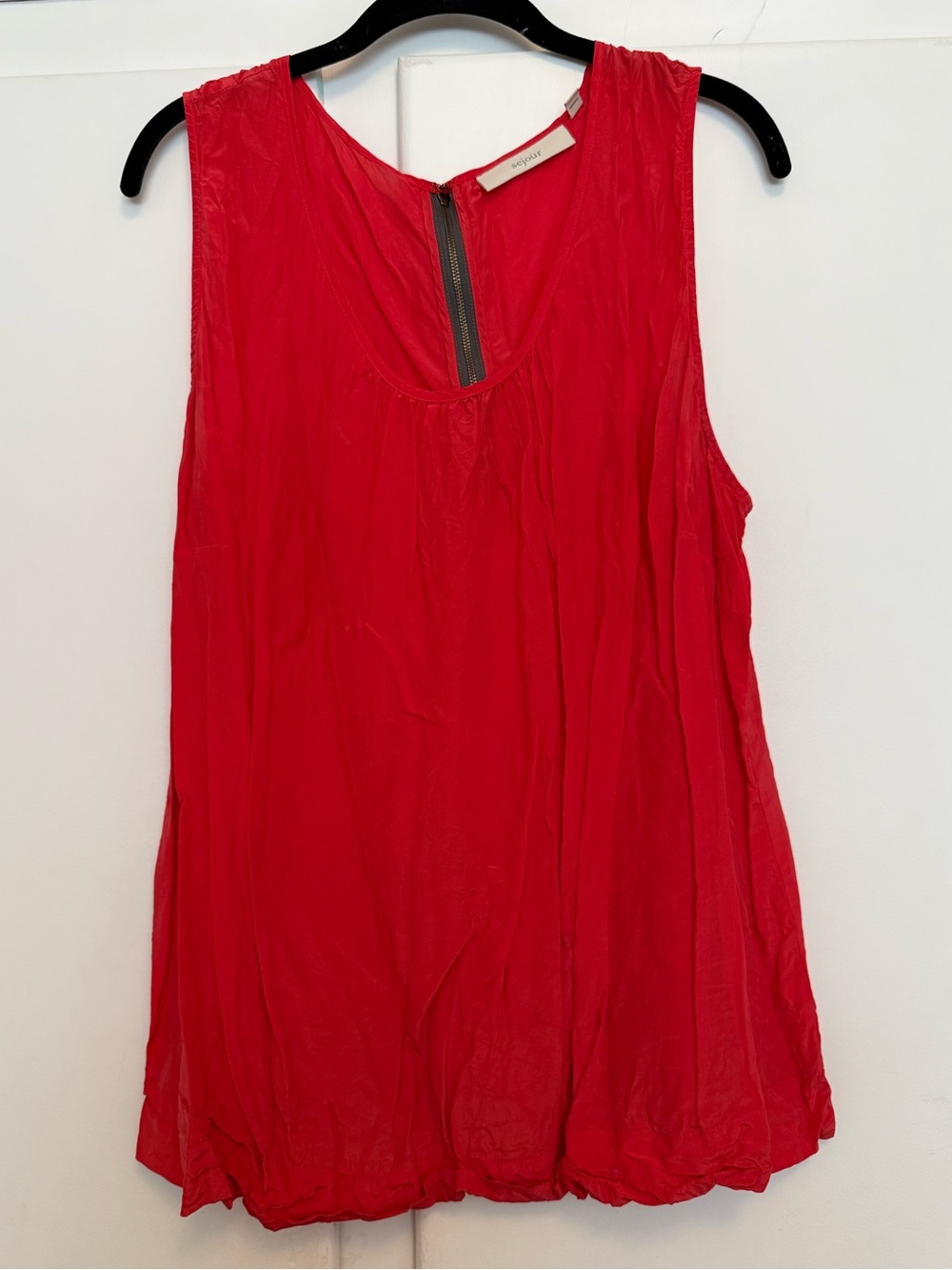 EUC Sejour Size 20W Sleeveless Red Zip-Back Blouse
